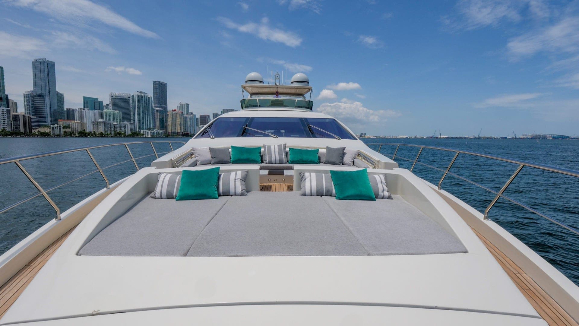 103' Azimut S photo 4