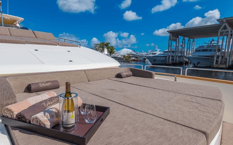 105' Azimut photo 7