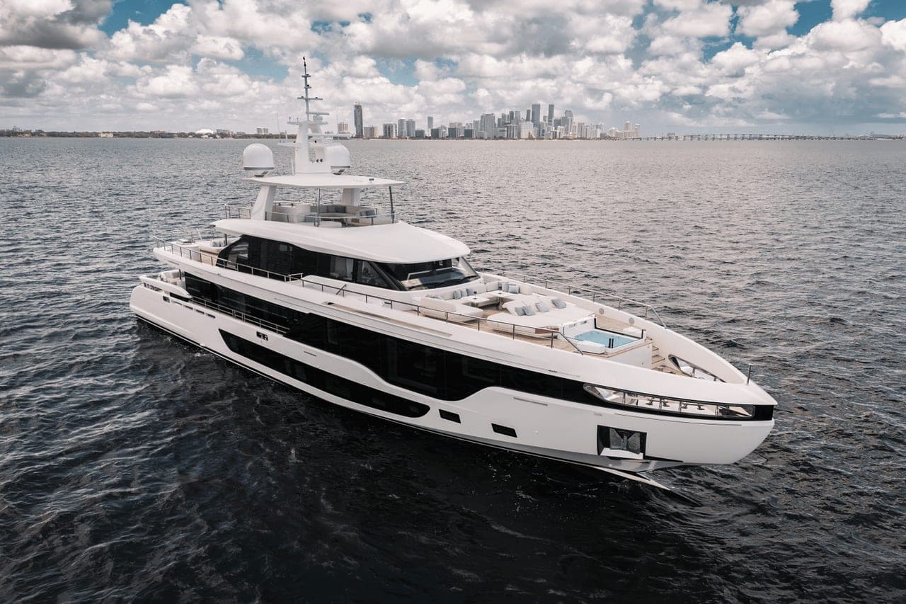 118' Azimut — Azimut yacht charter in Miami, FL