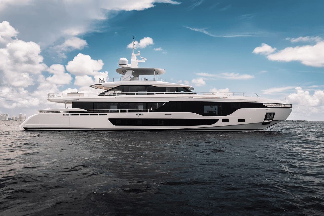 118' Azimut photo 8