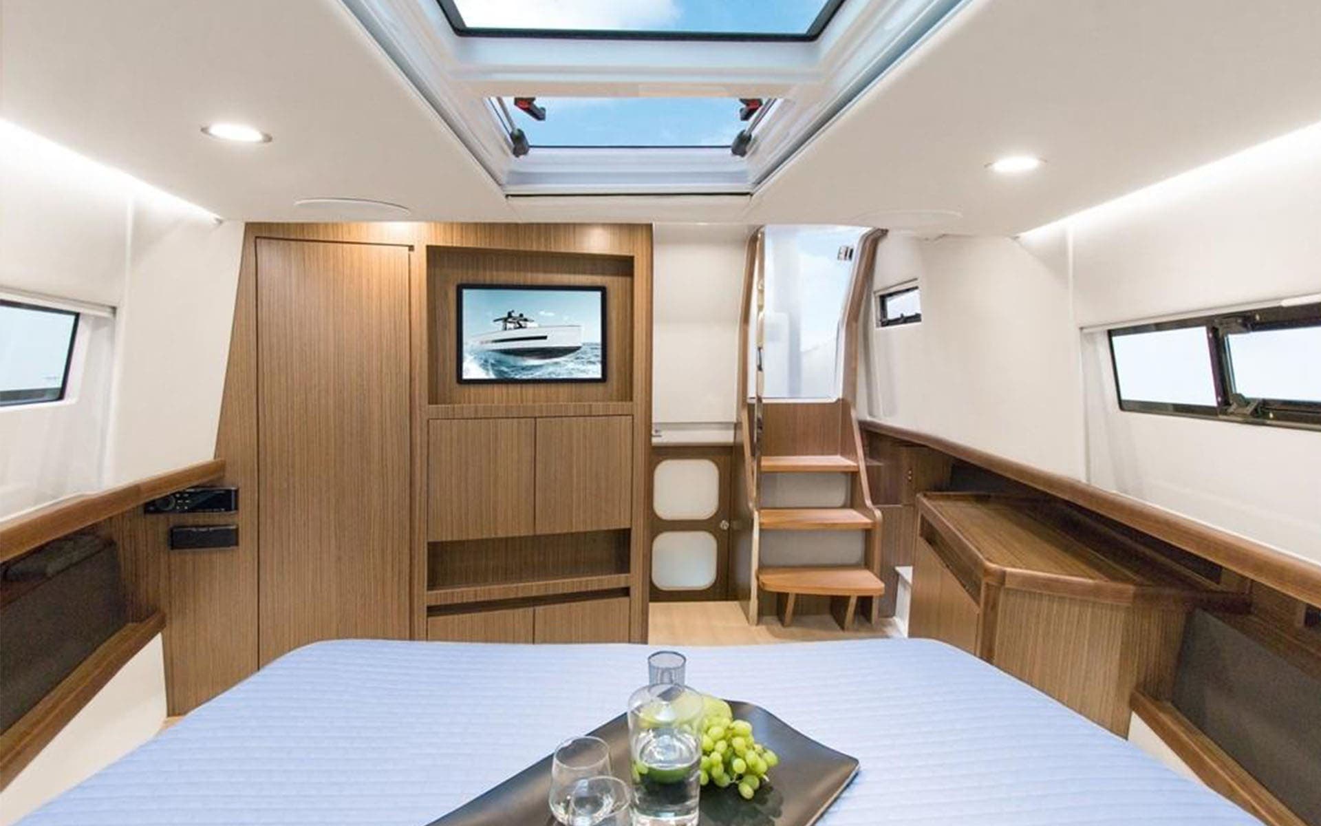  44' Fjord photo 7