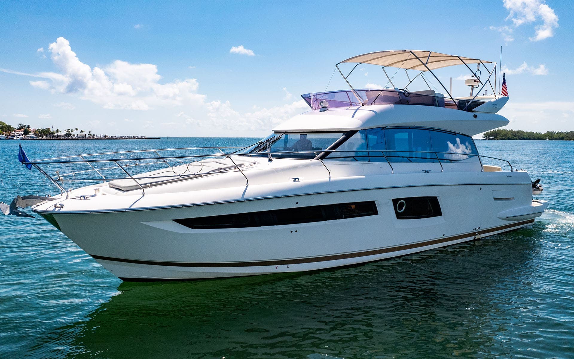 52' Prestige photo 2
