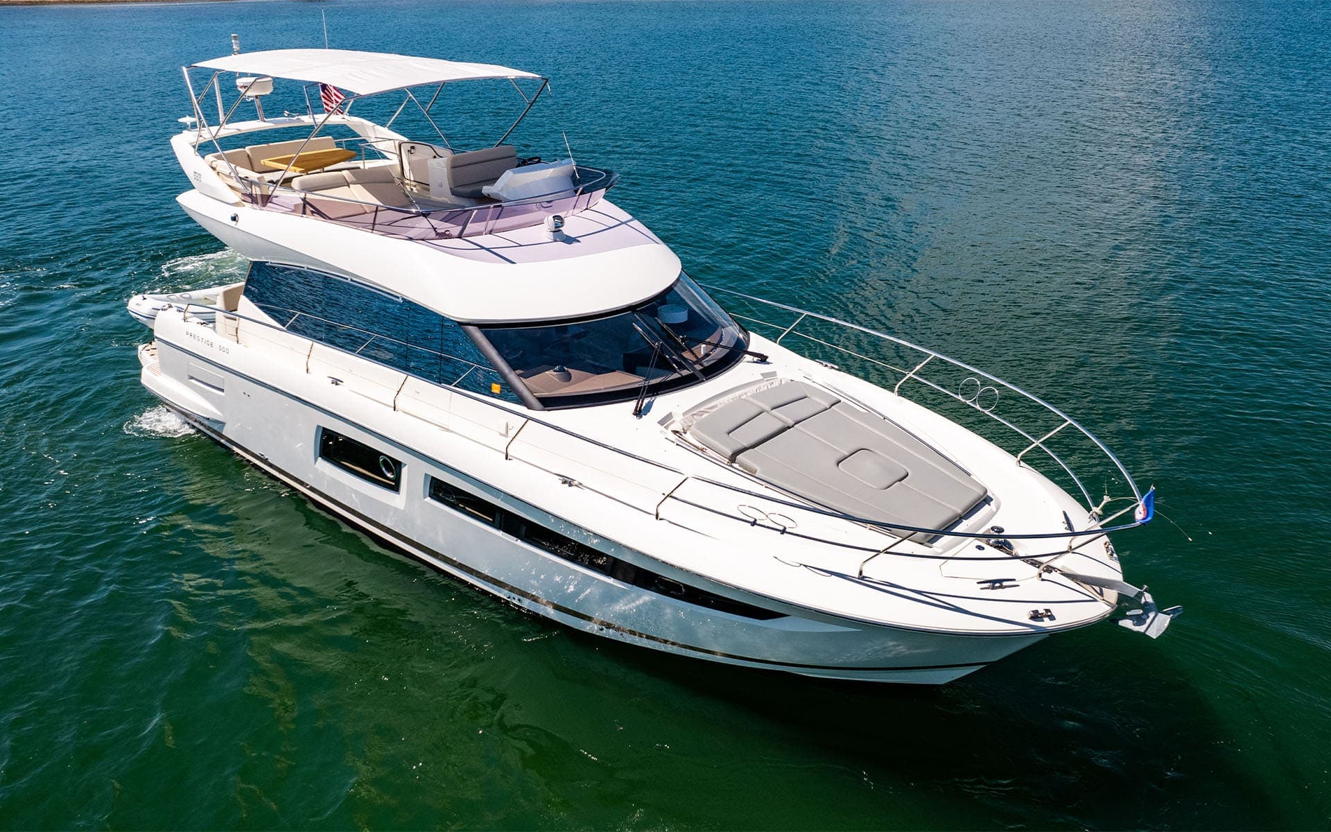 52' Prestige photo 6