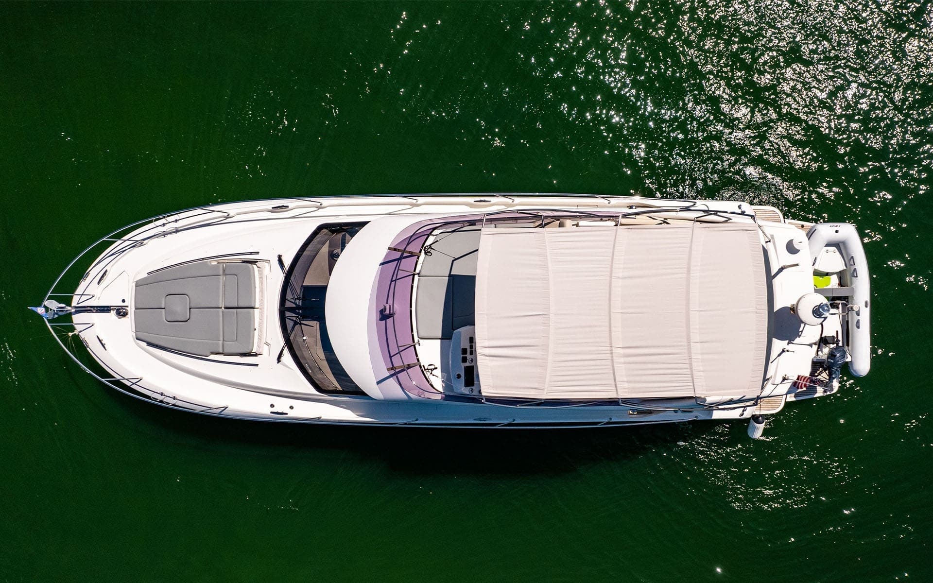 52' Prestige photo 9