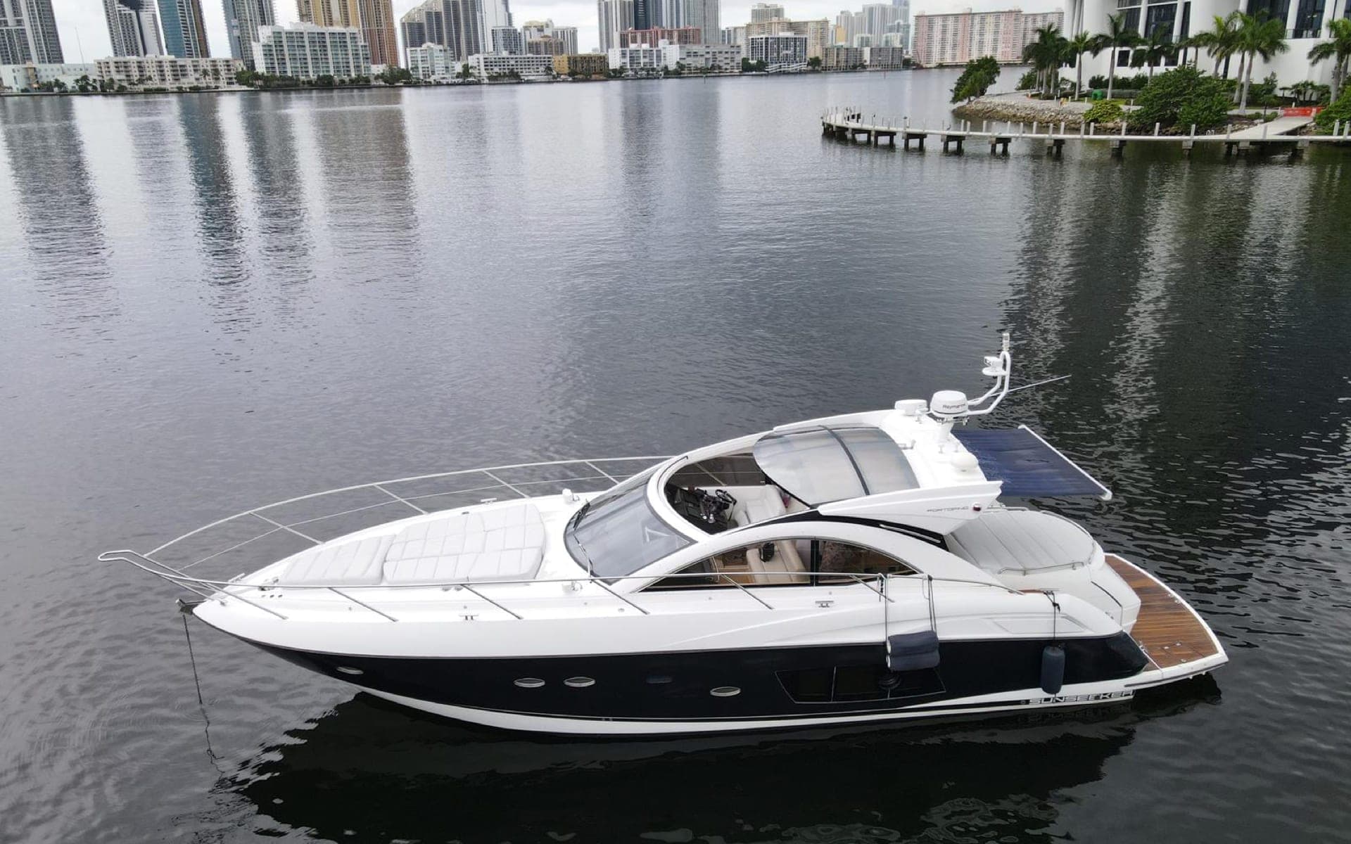 53' Sunseeker photo 2
