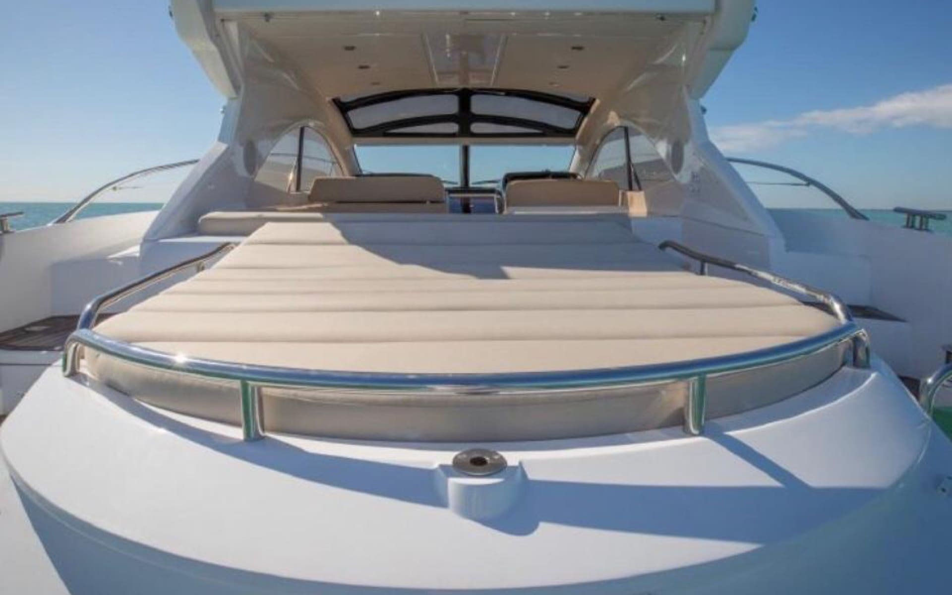 53' Sunseeker photo 6