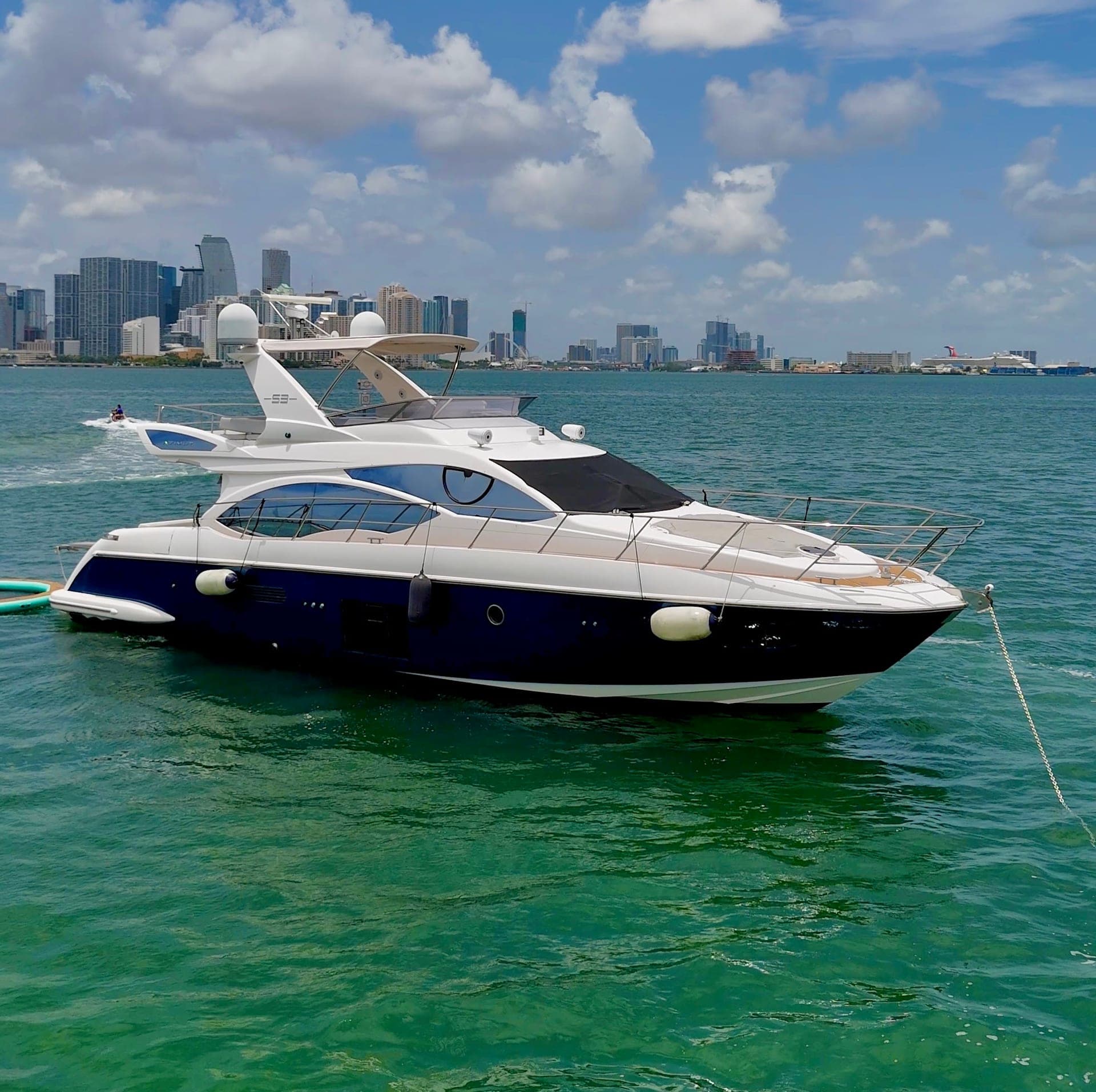 55' Azimut Fly — Azimut yacht charter in Miami, FL
