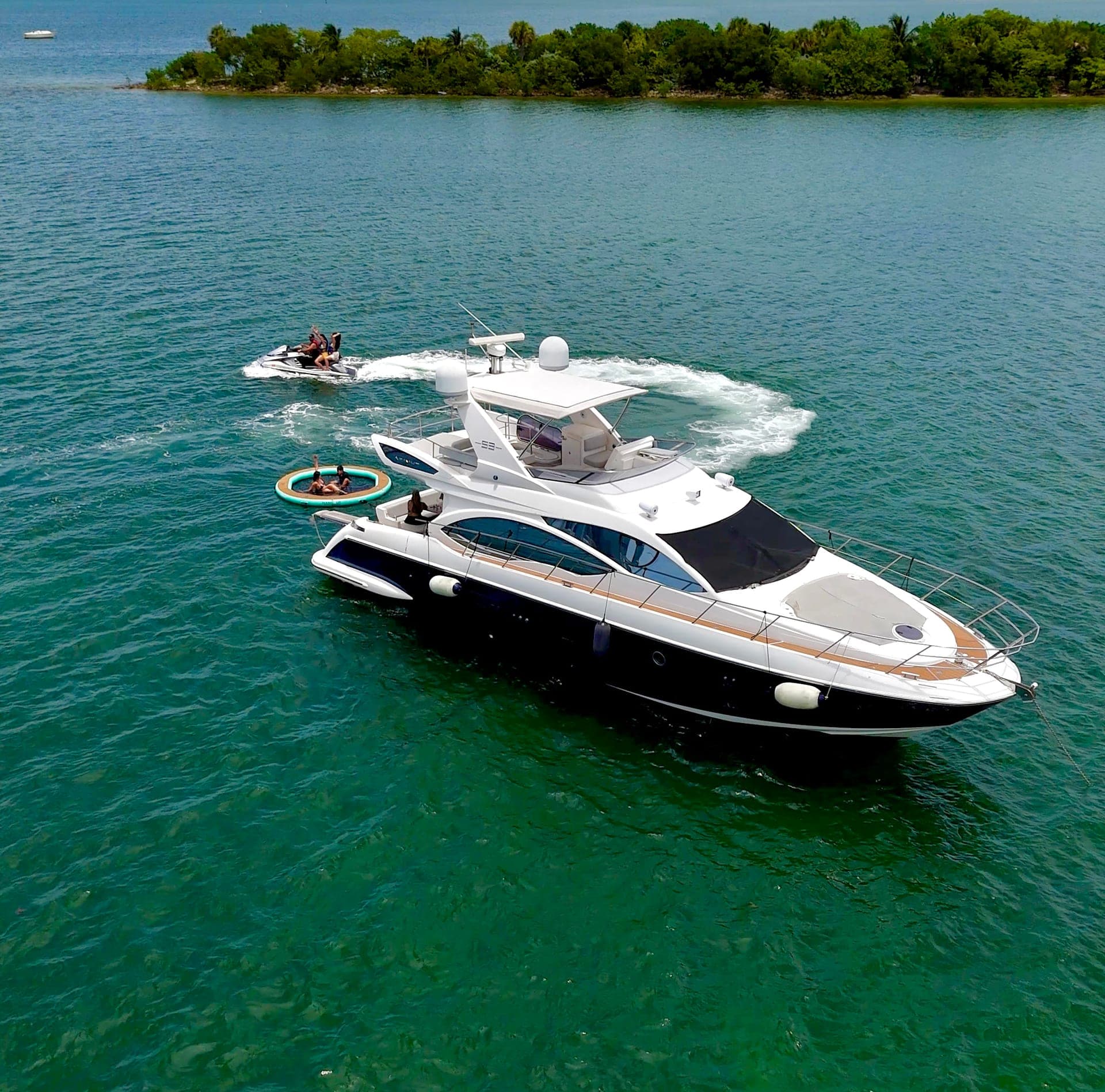 55' Azimut Fly photo 2
