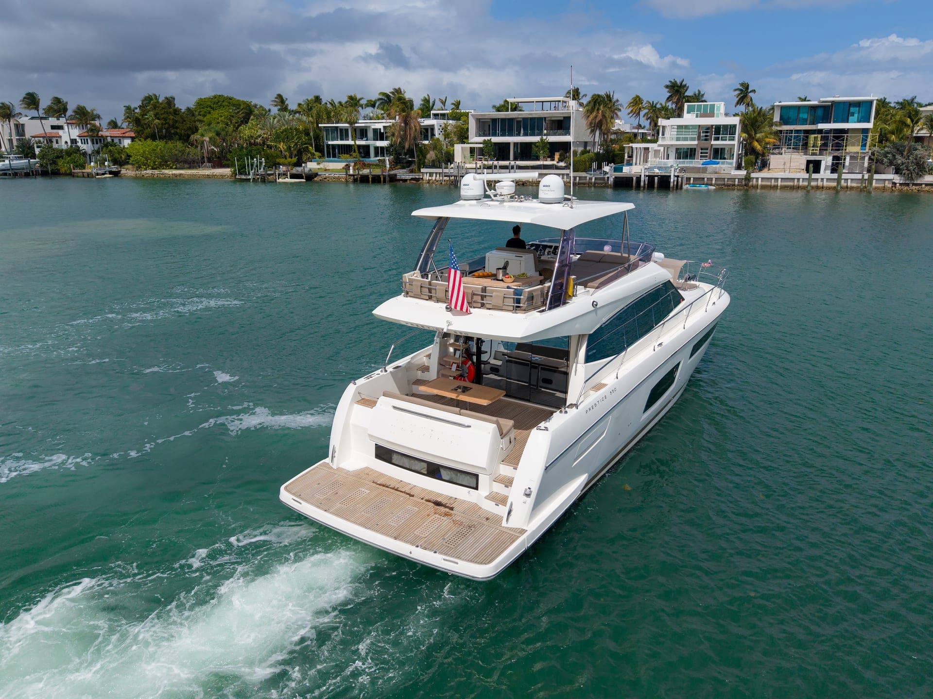 55' Prestige photo 3