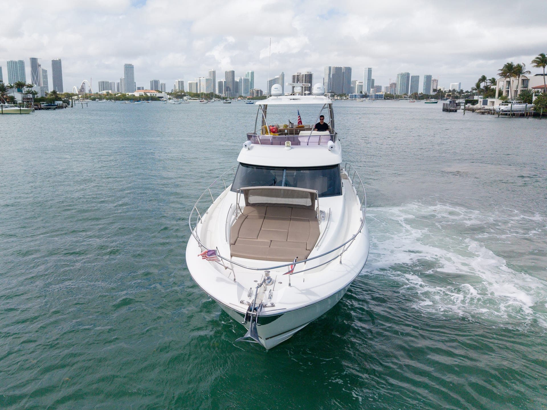 55' Prestige photo 4
