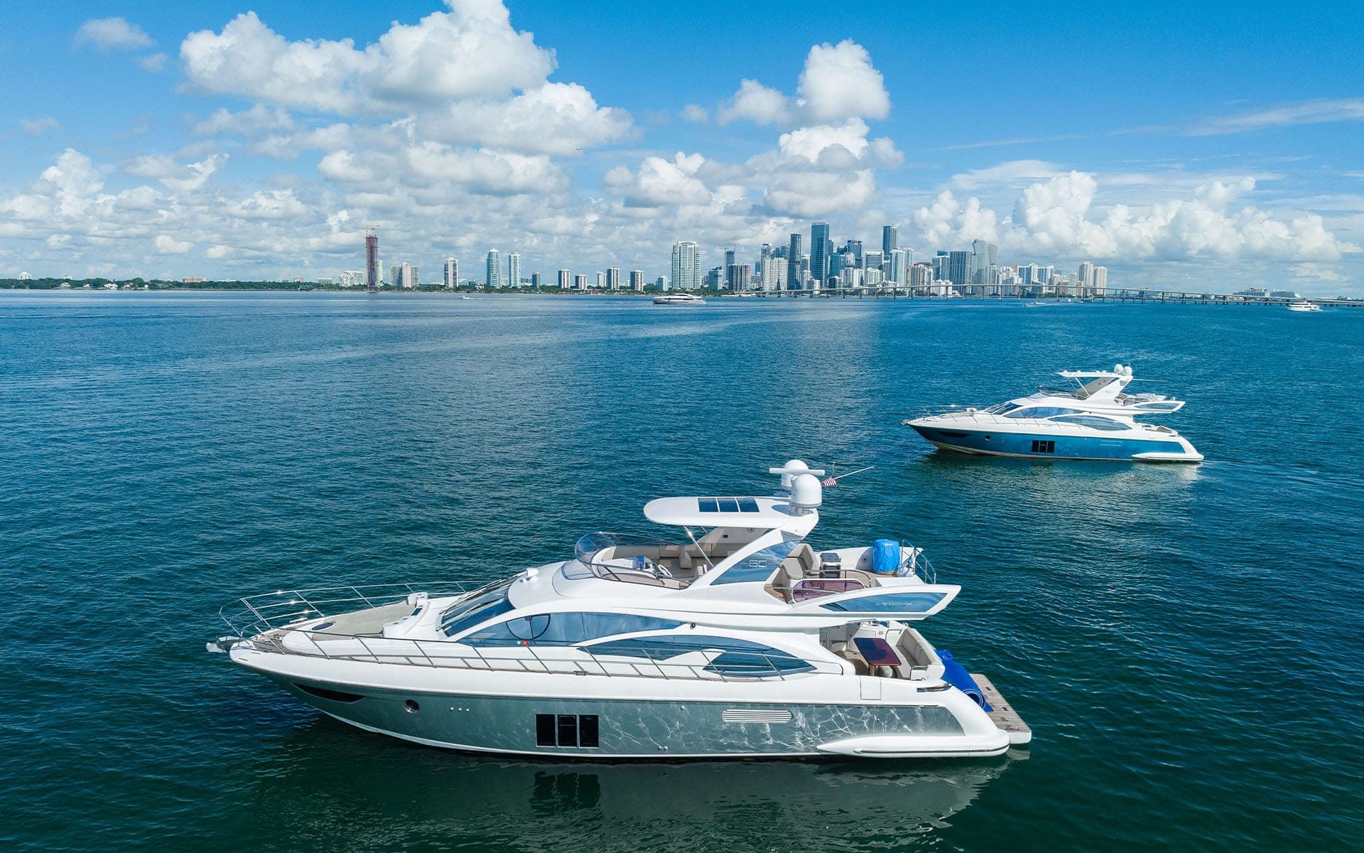 60' Azimut photo 5