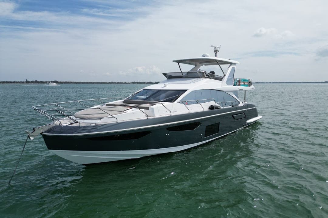 60' Azimut Flybridge photo 2