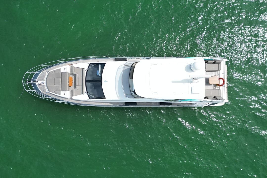 60' Azimut Flybridge photo 7