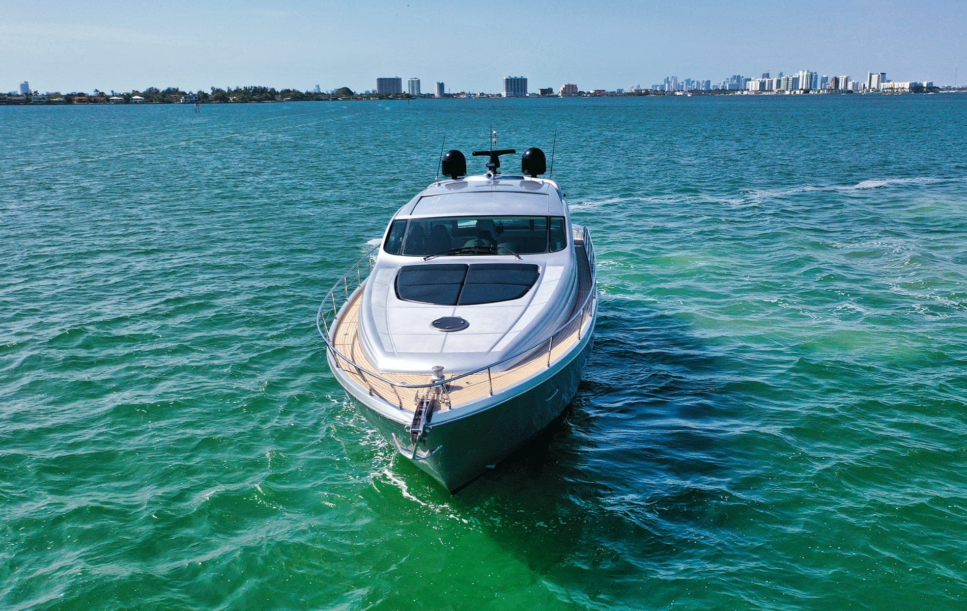 62' Pershing photo 2