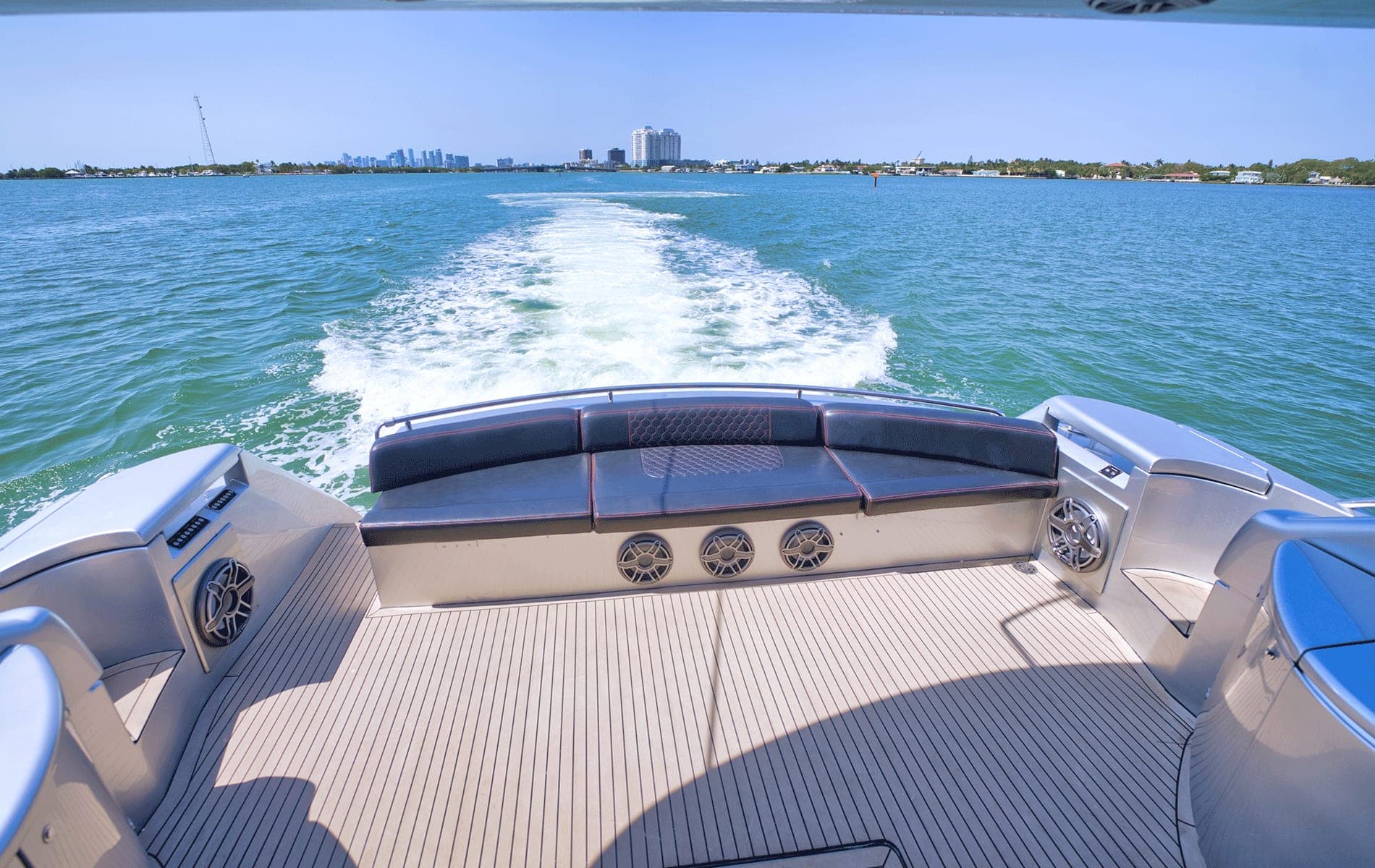 62' Pershing photo 8