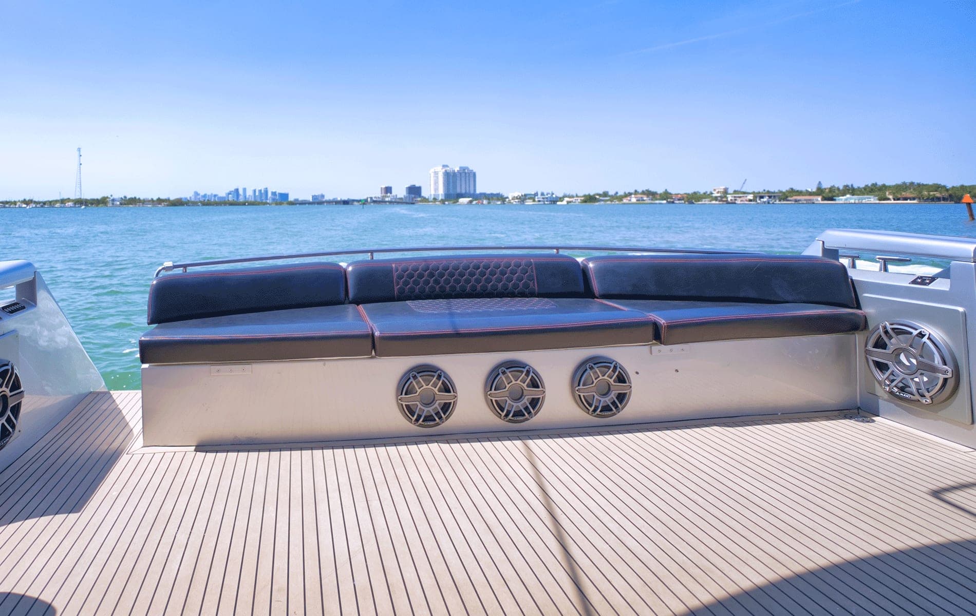 62' Pershing photo 9