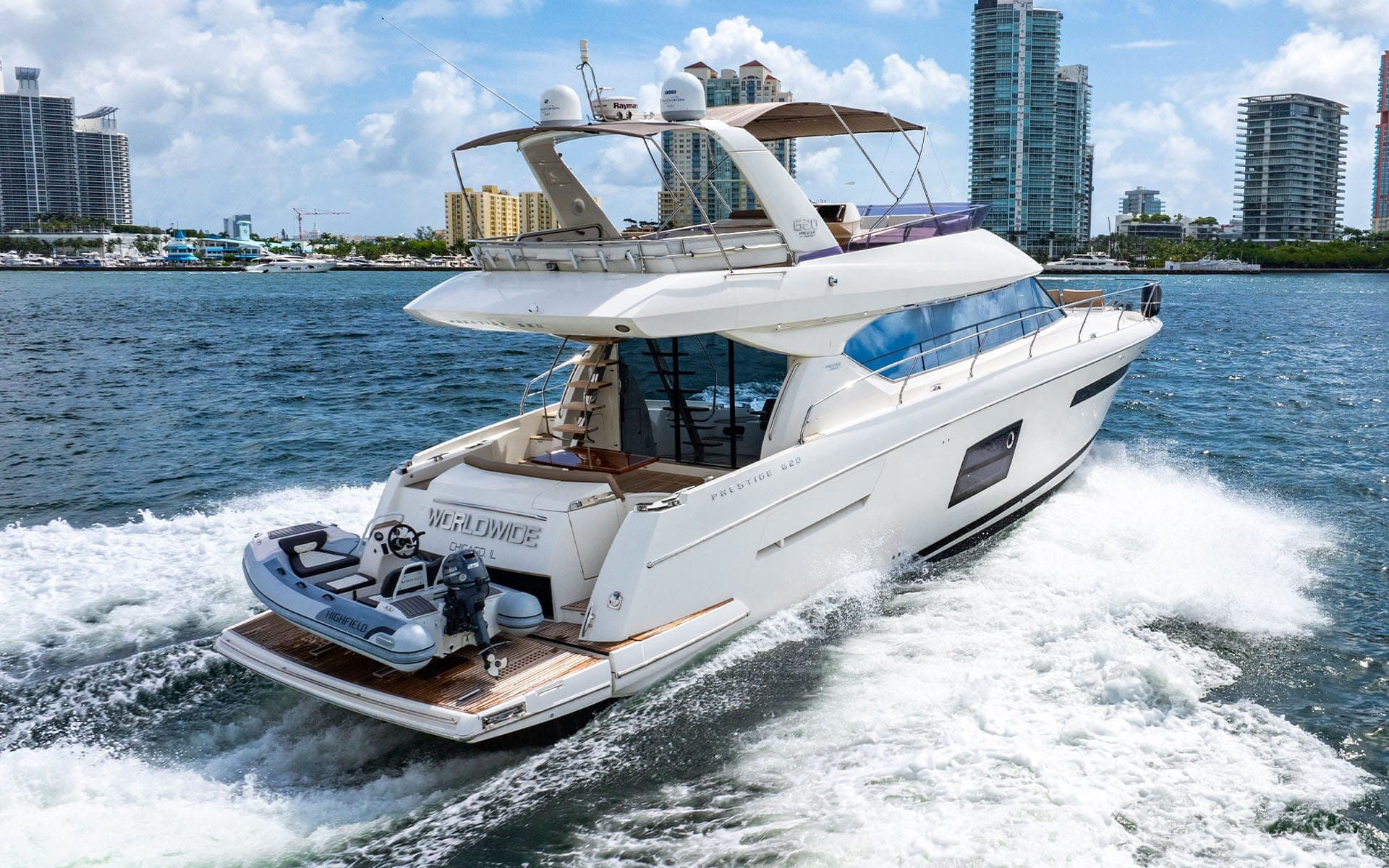62' Prestige photo 8