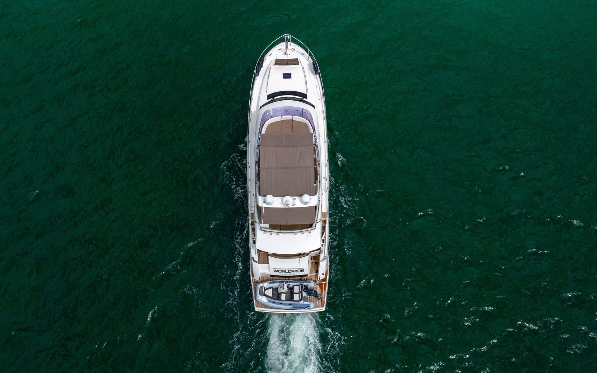 62' Prestige photo 9
