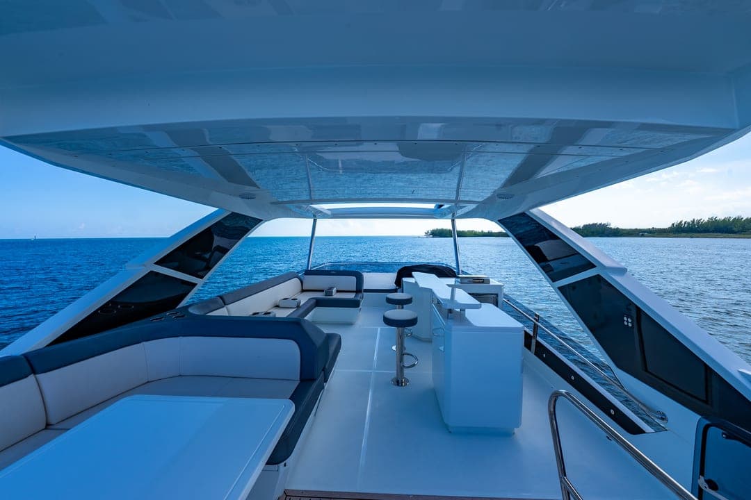 64' Galeon photo 7