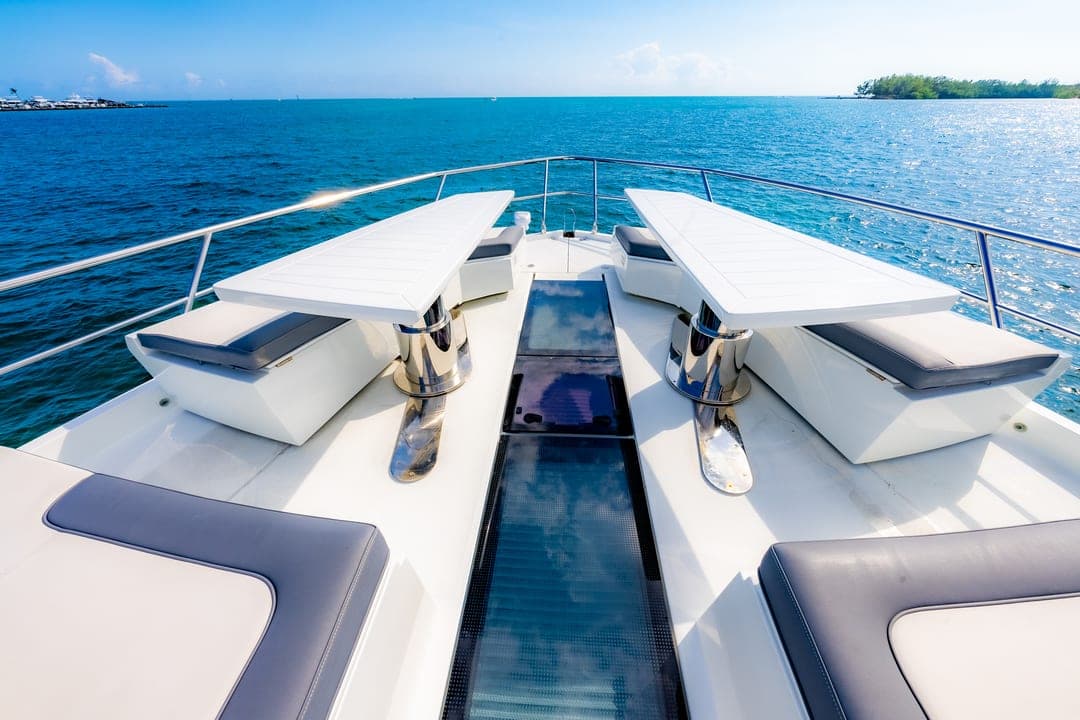 64' Galeon photo 9