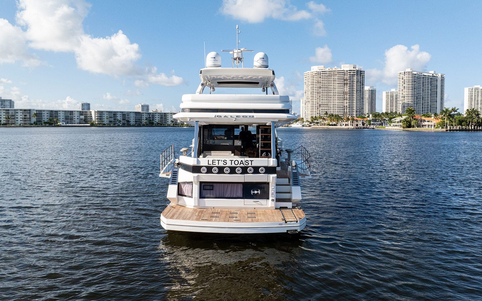 64' Galeon photo 4