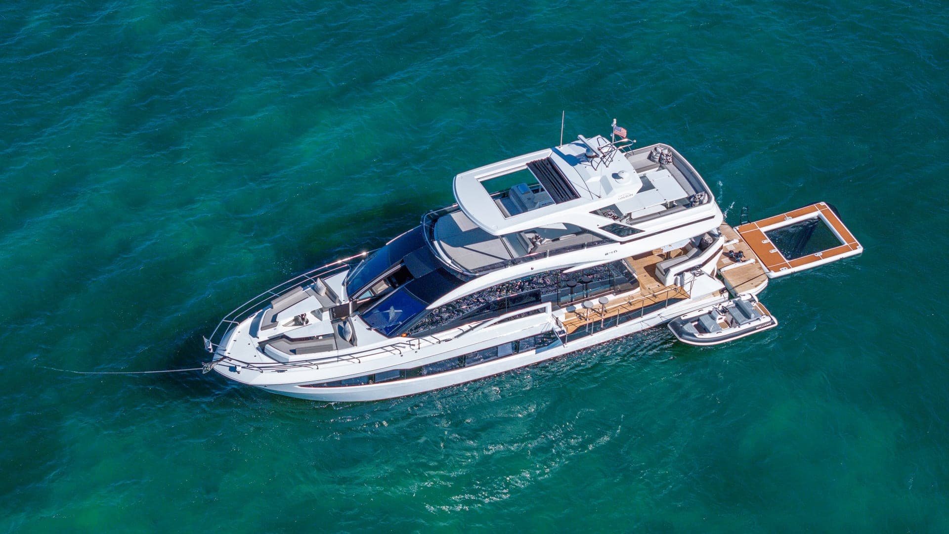 64' Galeon photo 2
