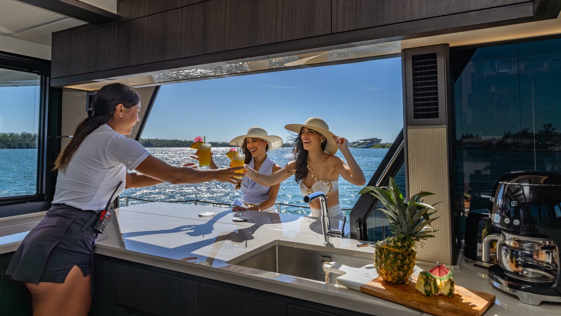 64' Galeon photo 9
