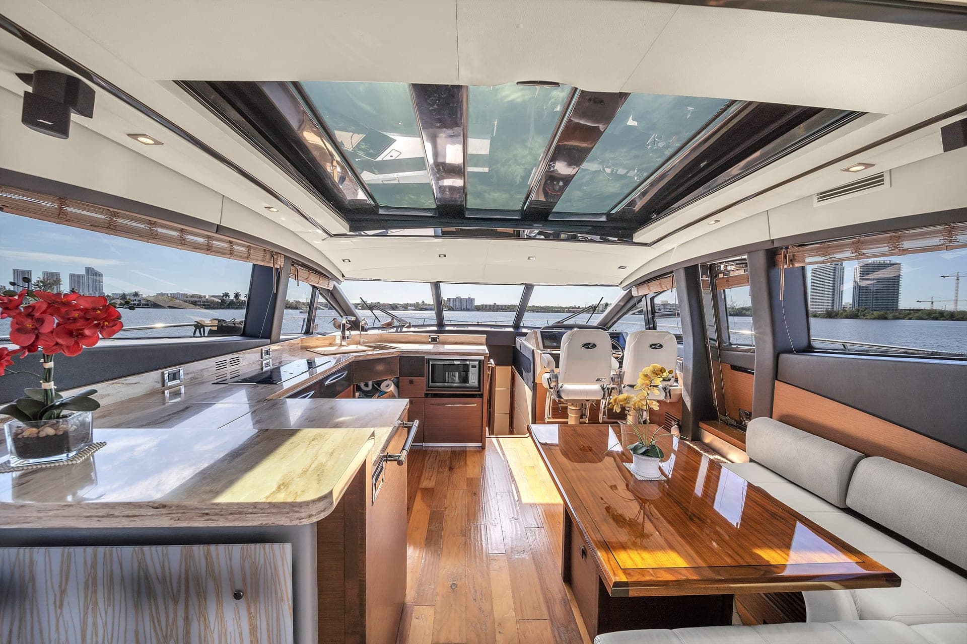65' Sea Ray photo 5