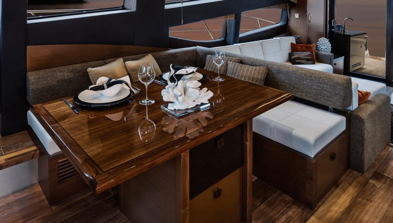 65' Sea Ray photo 8