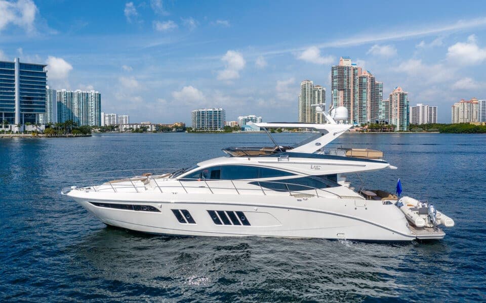 65' Sea Ray Fly photo 2