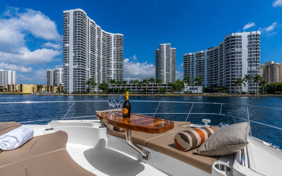 65' Sea Ray Fly photo 7