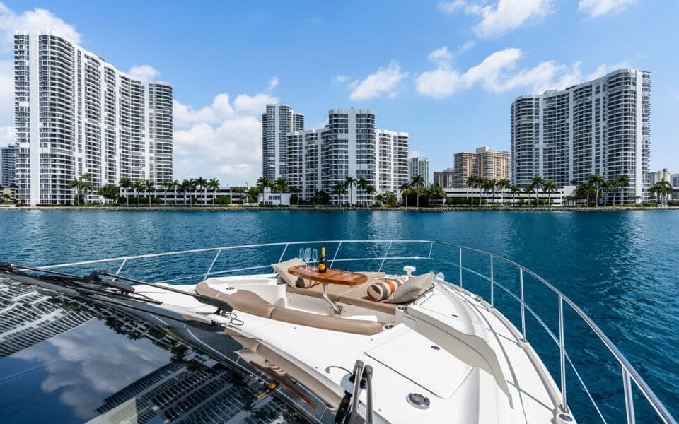 65' Sea Ray Fly photo 9