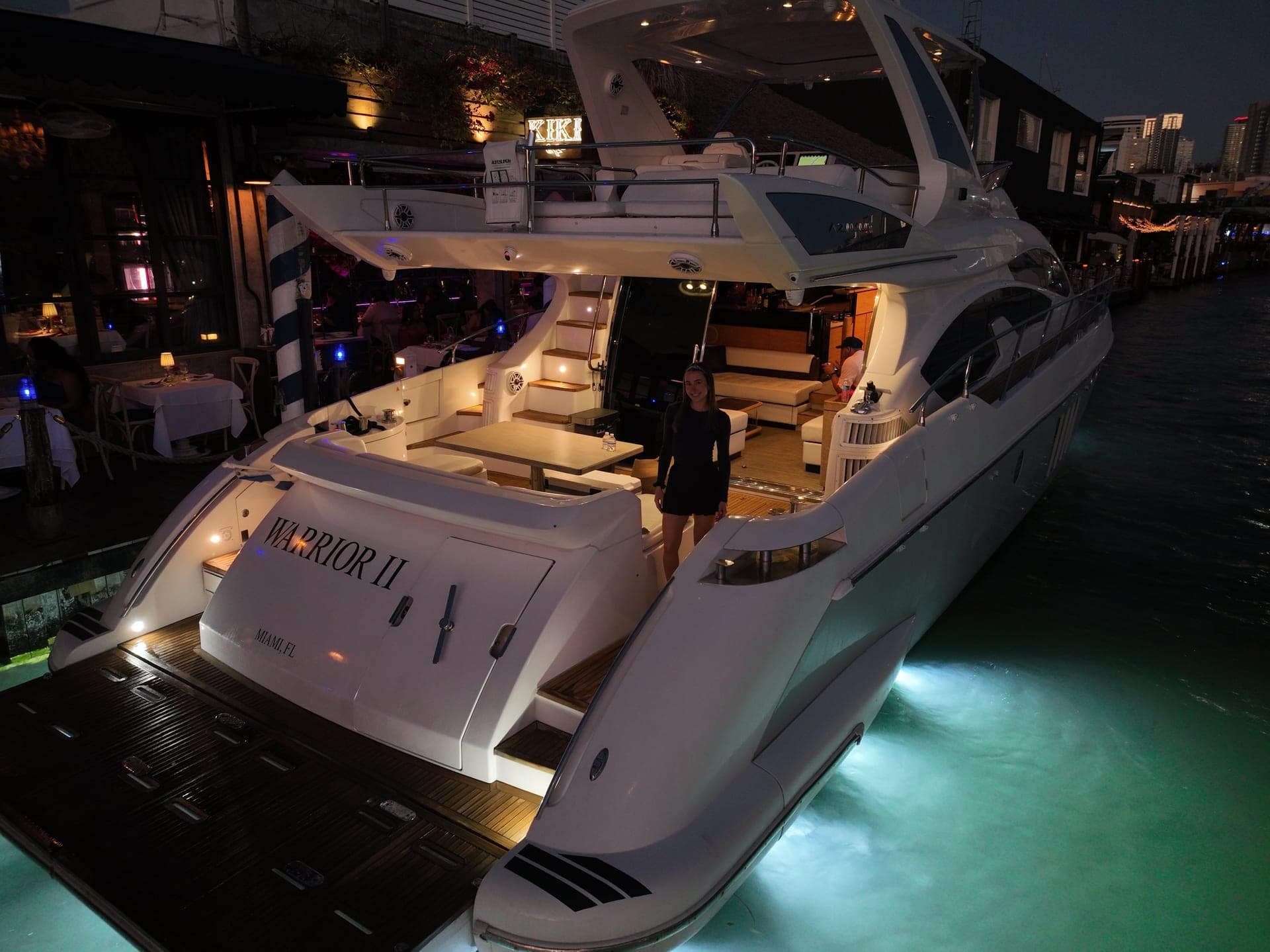 66' Azimut photo 5