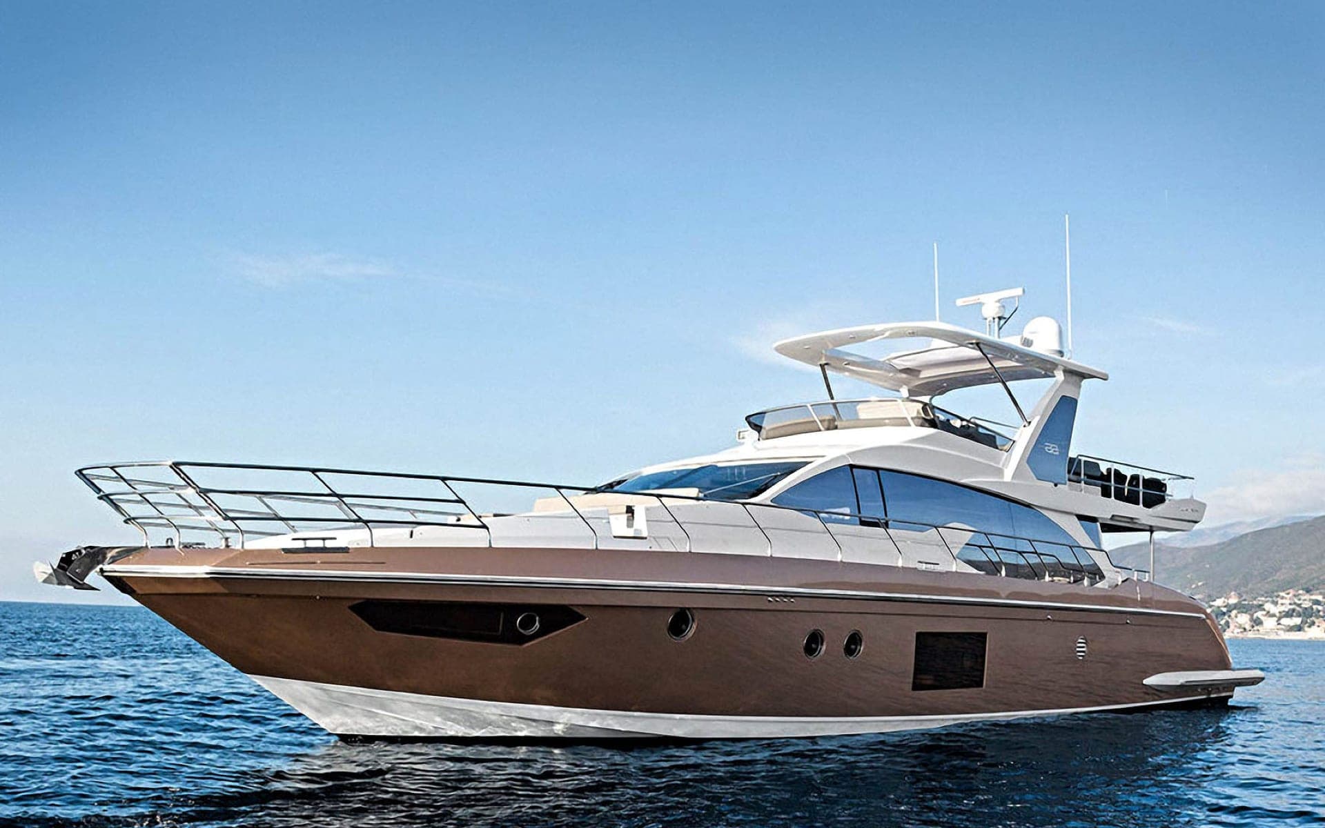 66' Azimut Fly photo 3