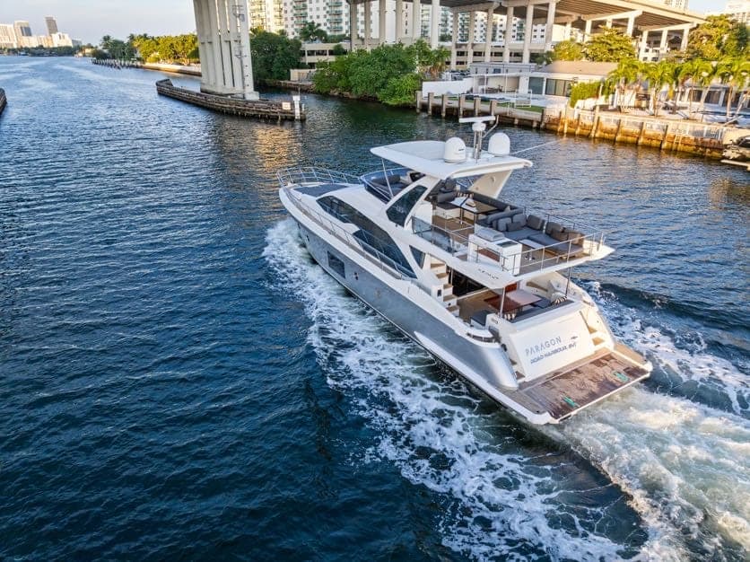 66' Azimut Fly photo 2