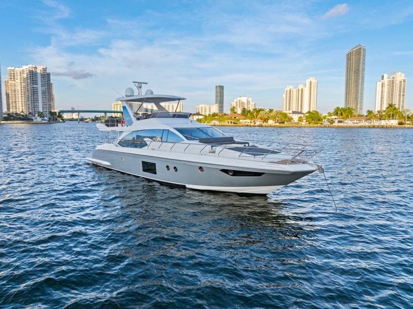 66' Azimut Fly photo 5