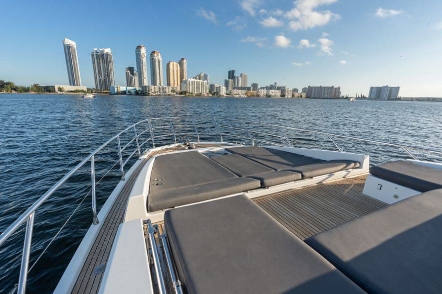 66' Azimut Fly photo 7