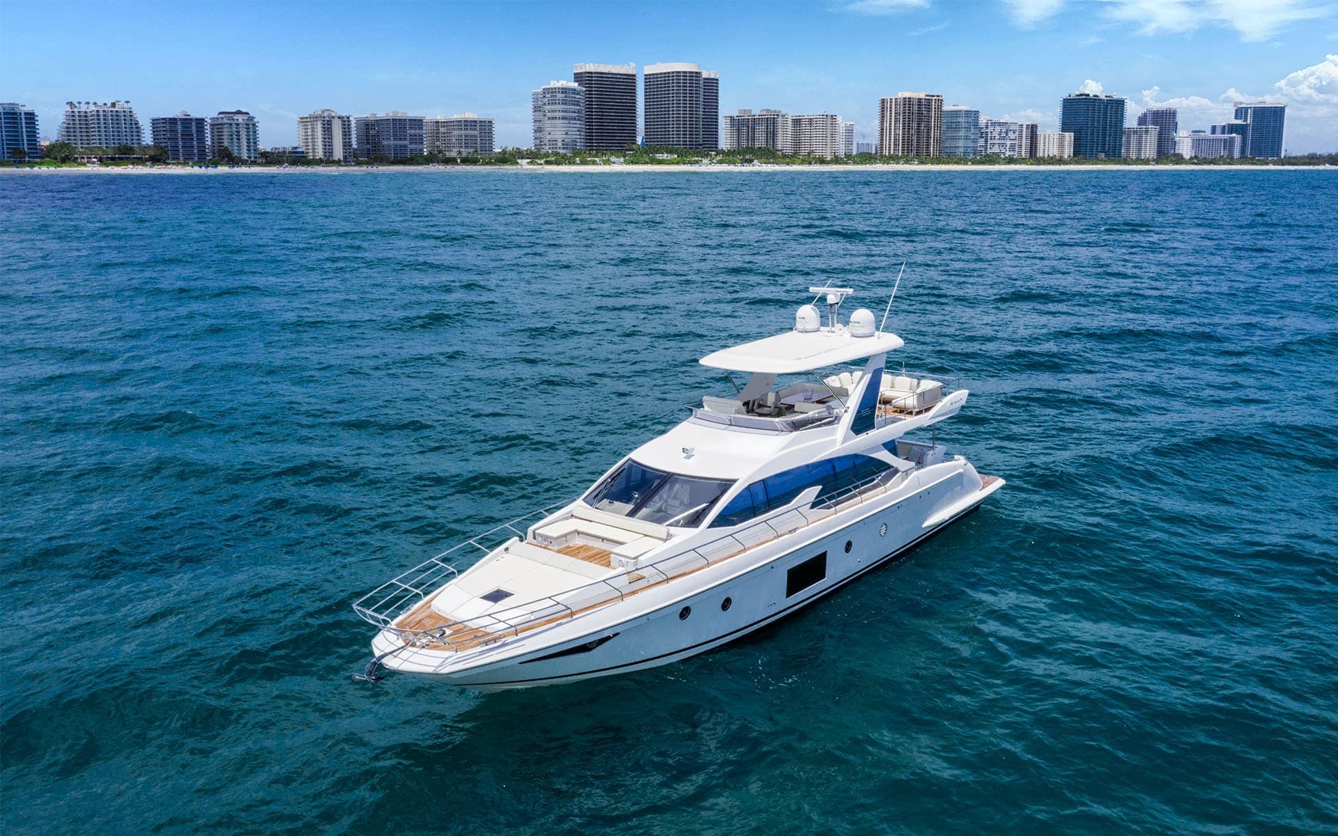 66' Azimut Flybridge photo 4