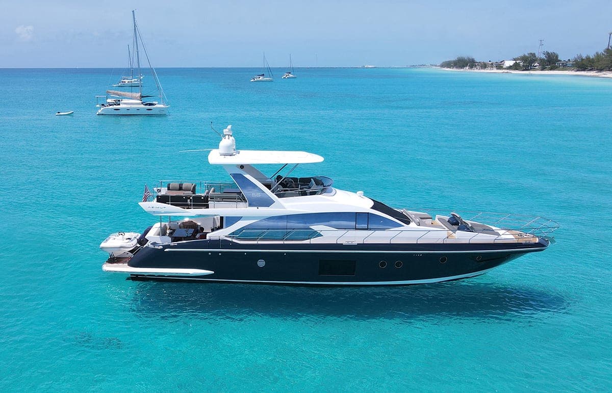 68' Azimut photo 3