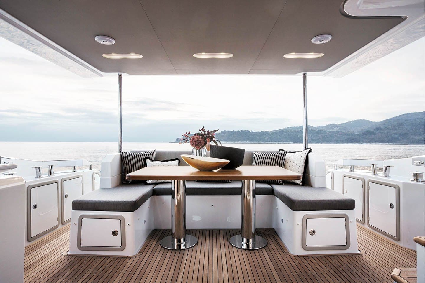 68' Azimut photo 8