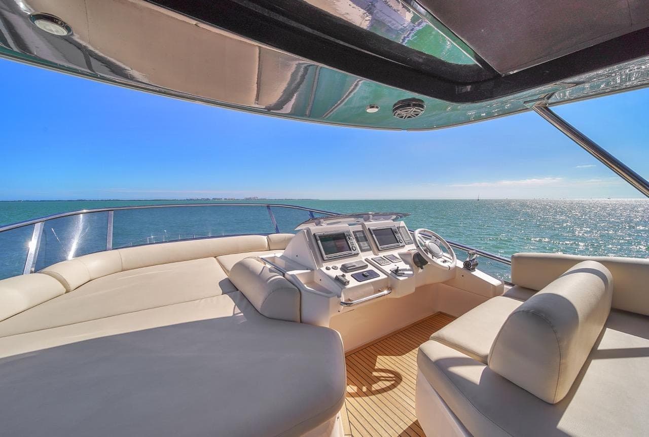 70' Azimut Fly photo 8