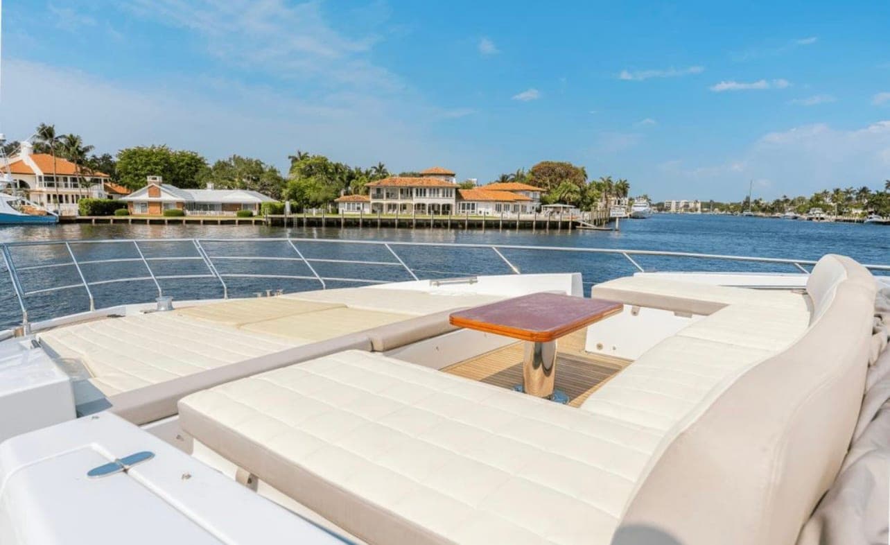 75’ Azimut photo 9