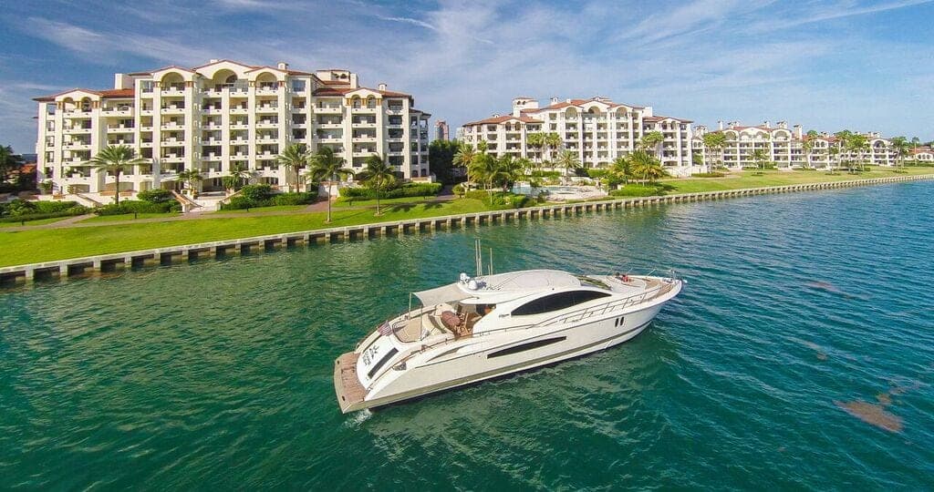 75' Lazzara LSX photo 2