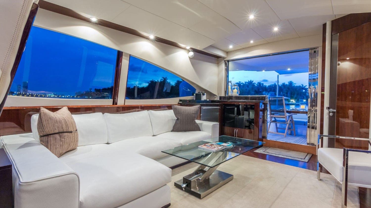 75' Lazzara LSX photo 8