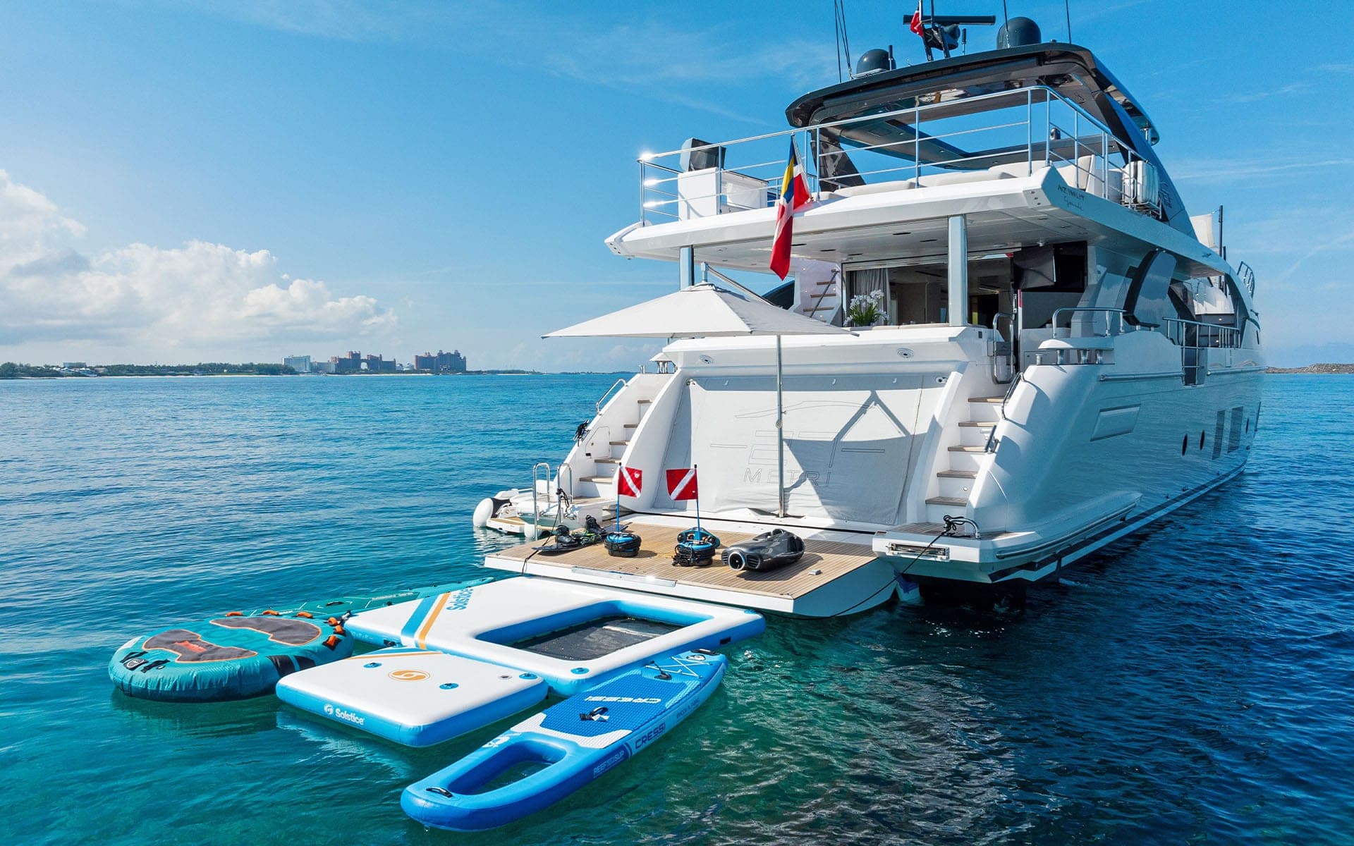 88' Azimut photo 8