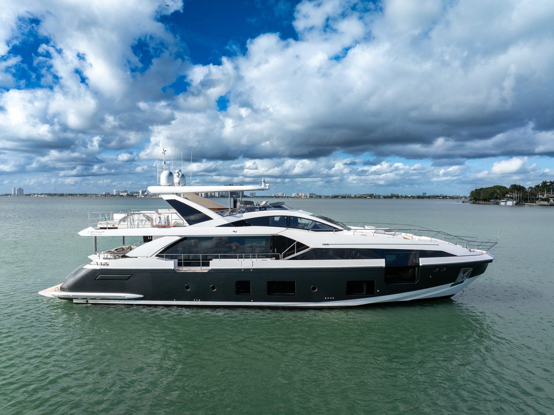 88' Azimut  photo 7