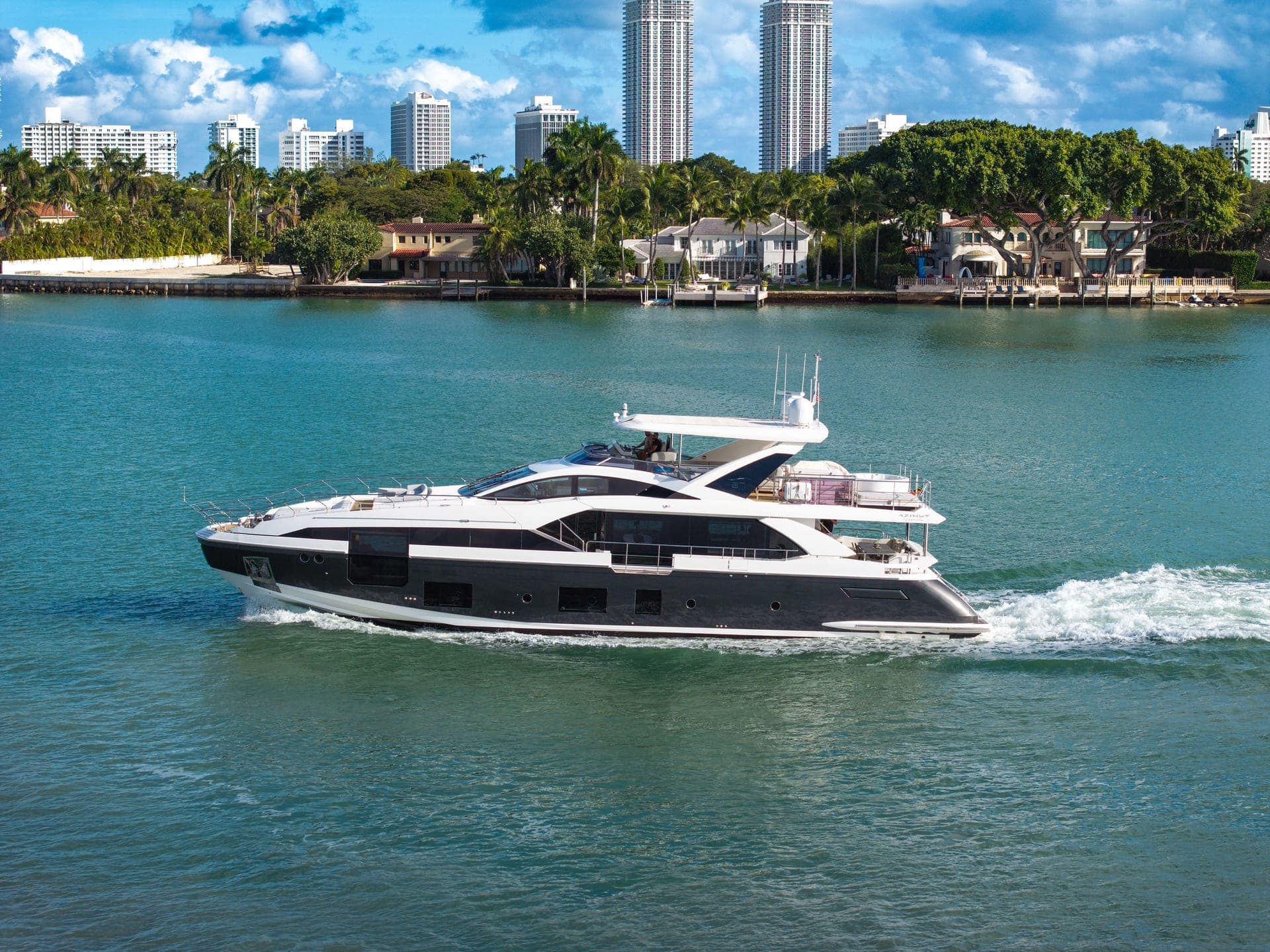 88' Azimut  photo 8