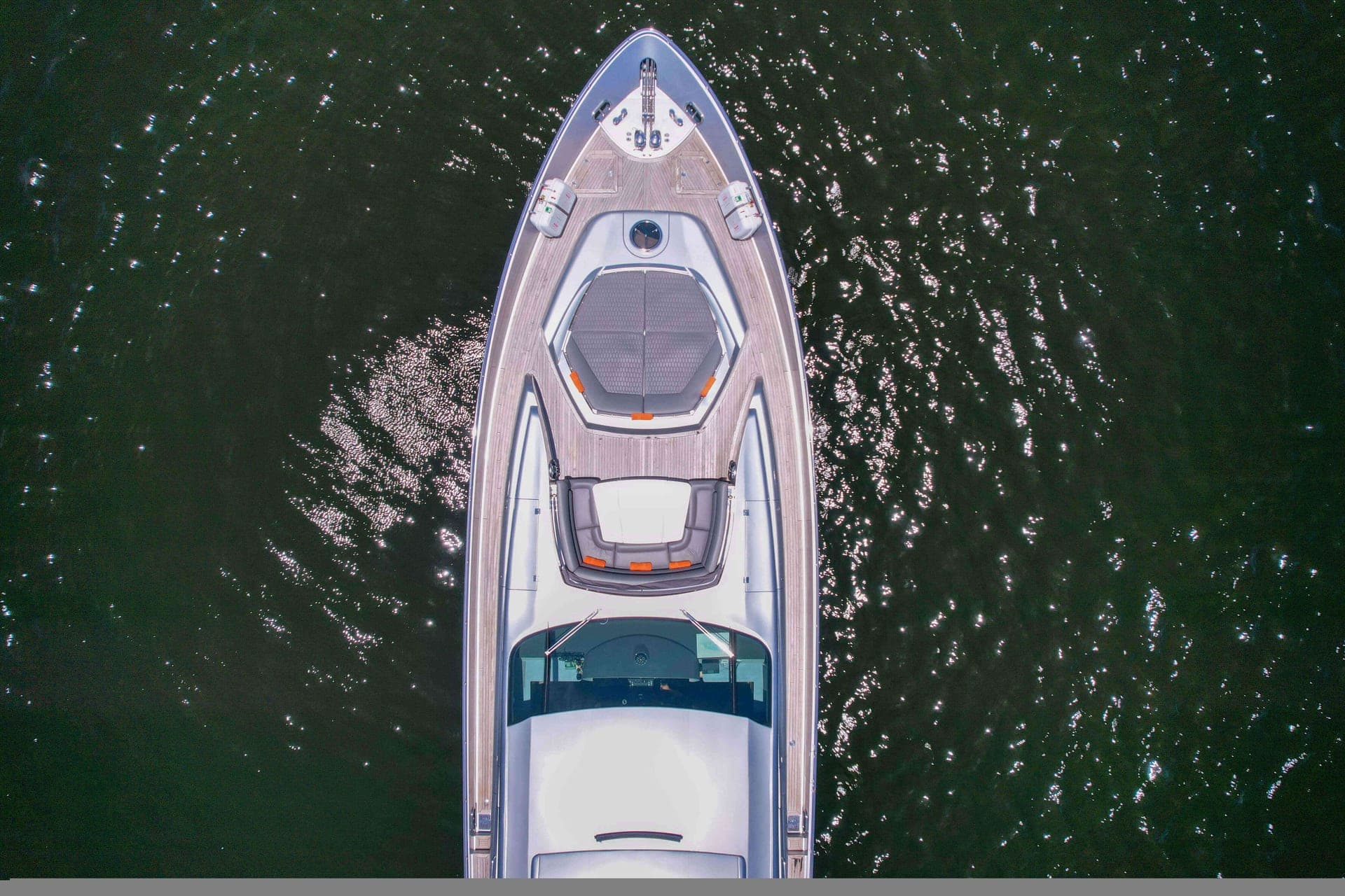 90' Pershing photo 3