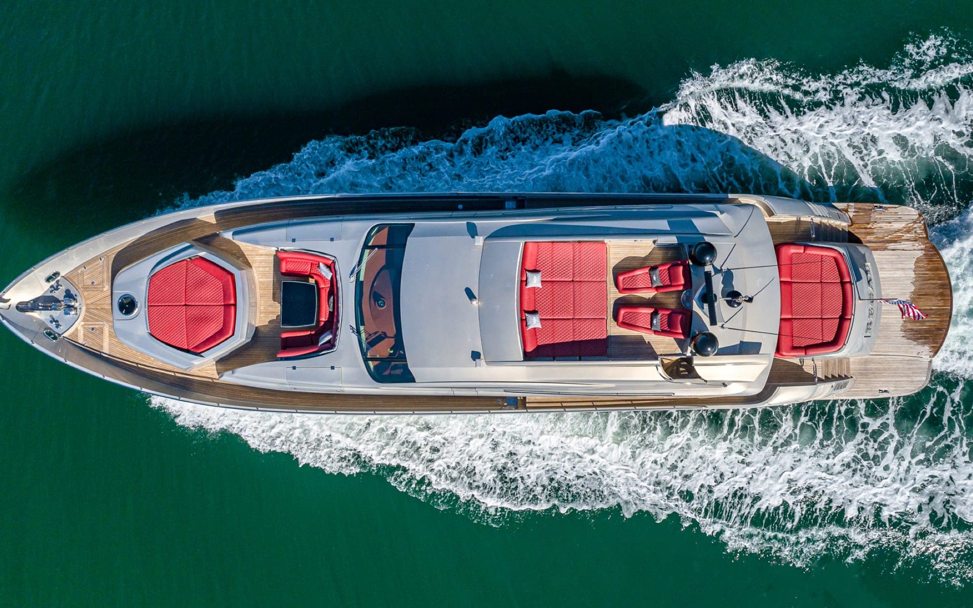 90' Pershing photo 4