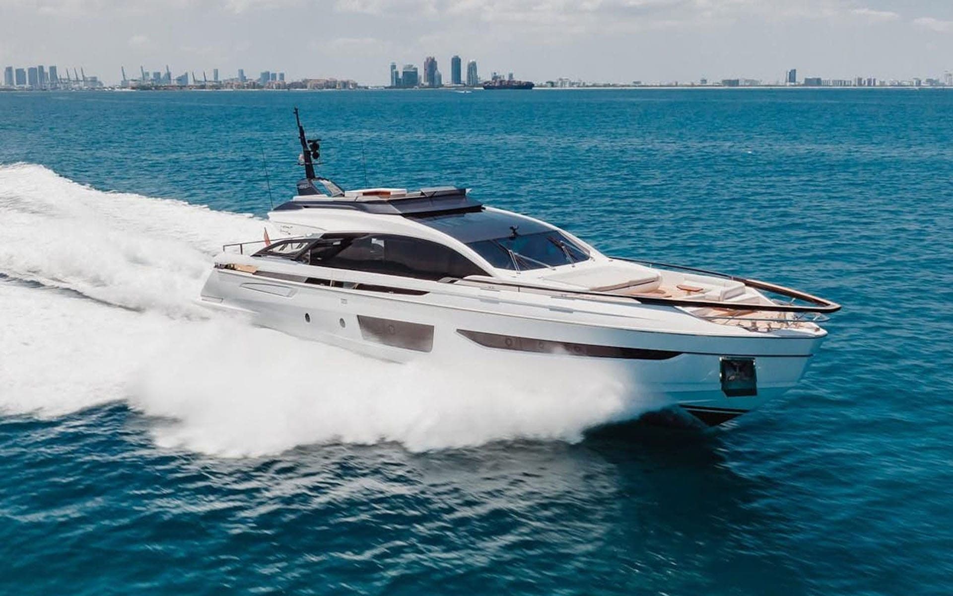 94' Azimut S10 — Azimut yacht charter in Miami, FL